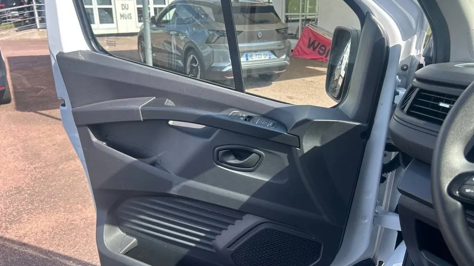 RENAULT Trafic -