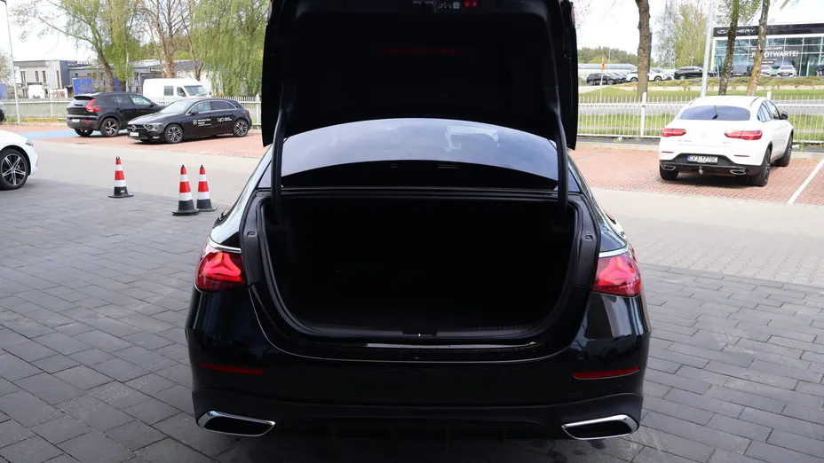 MERCEDES-BENZ E Klasa E 220 d mHEV 4-Matic AMG 9G-Tronic Nowy