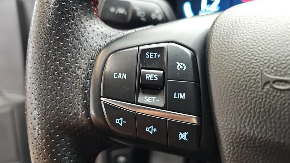 FORD Focus Focus 1.0 EcoBoost mHEV ST-Line X aut