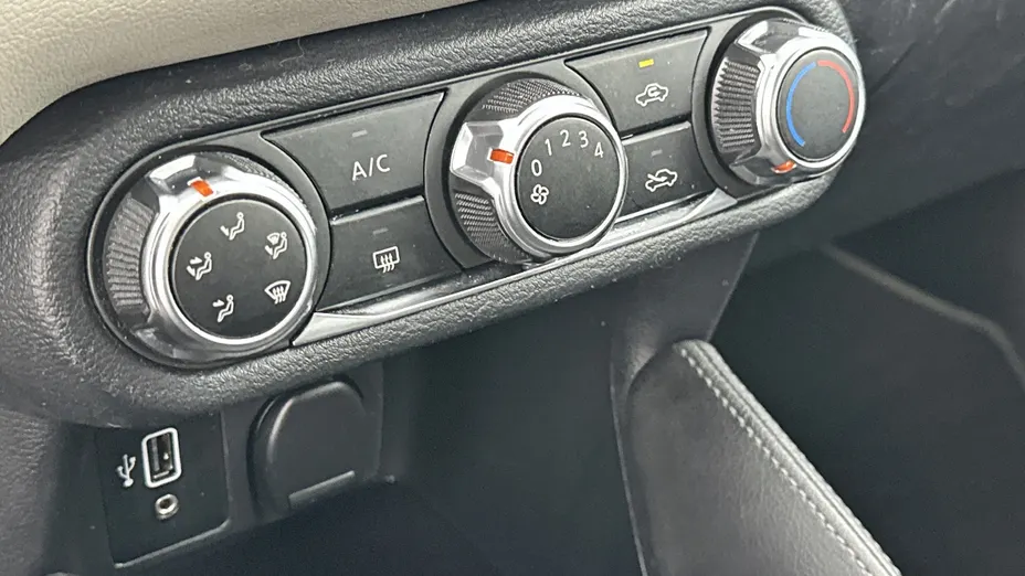 NISSAN Micra -