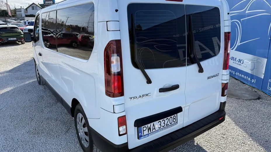 RENAULT Trafic -