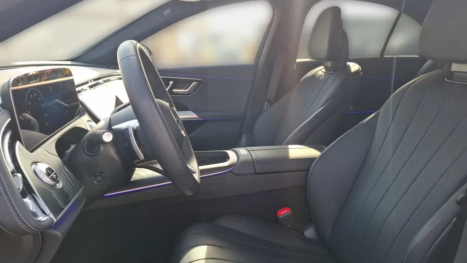 MERCEDES-BENZ E Klasa E 220 d mHEV 4-Matic AMG 9G-Tronic