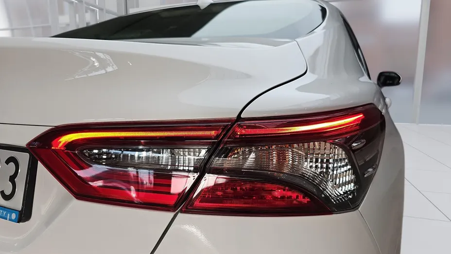 TOYOTA Camry Camry 2.5 Hybrid Comfort CVT