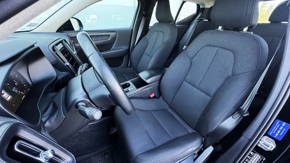 VOLVO XC40 XC40 T3 Momentum Core aut