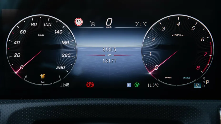 MERCEDES-BENZ A Klasa A 200 AMG Line 7G-DCT