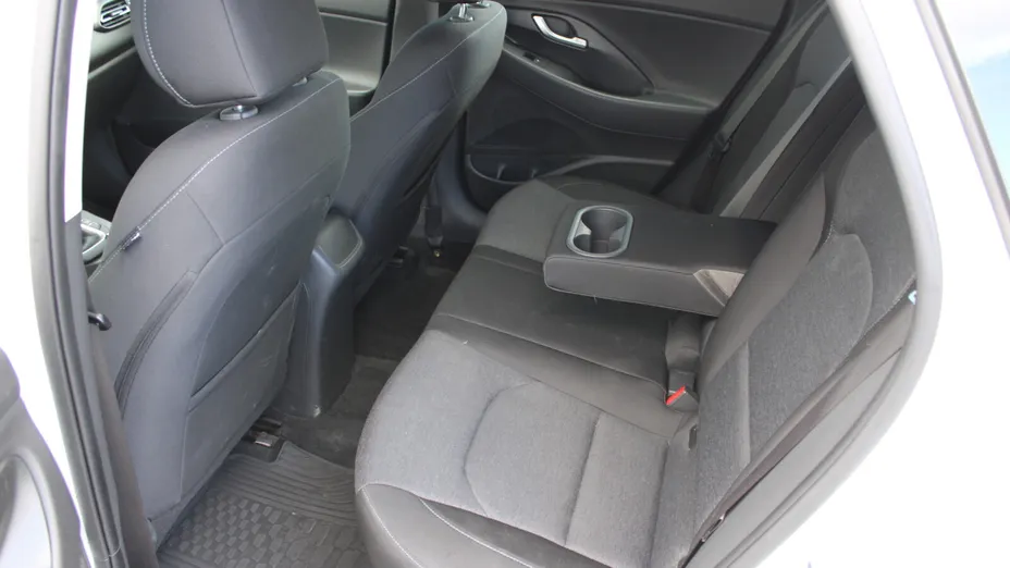 HYUNDAI i30 i30 1.5 T-GDI 48V Smart