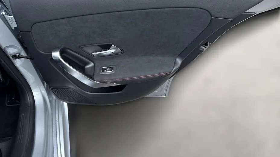 MERCEDES-BENZ A Klasa A 200 AMG Line 7G-DCT