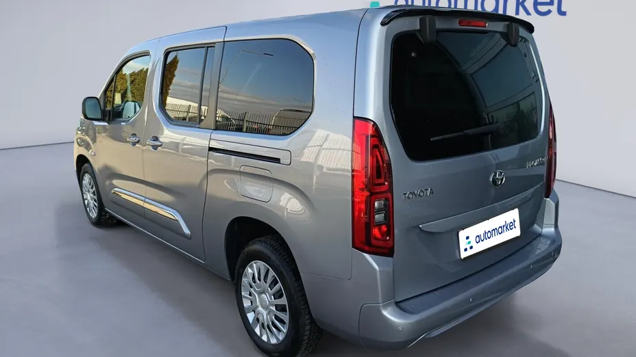 TOYOTA Proace City Proace City 1.5 D-4D Long 2,4t Comfort Aut.