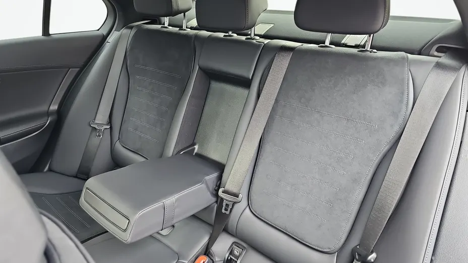 MERCEDES-BENZ C Klasa C 200 mHEV 4-Matic AMG