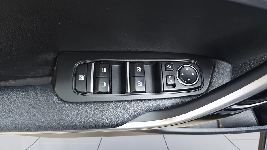 KIA Cee'd Ceed 1.6 GDI PHEV Business Line DCT