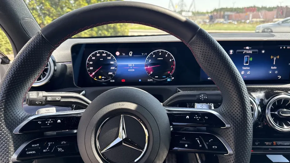 MERCEDES-BENZ A Klasa A 200 AMG Line 7G-DCT