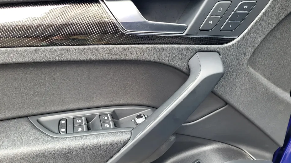 AUDI SQ5 -