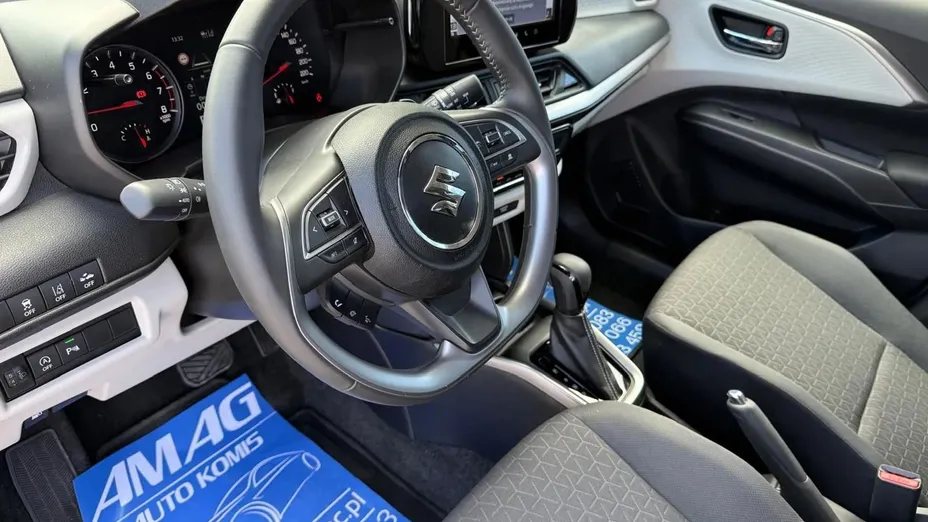 SUZUKI Swift -