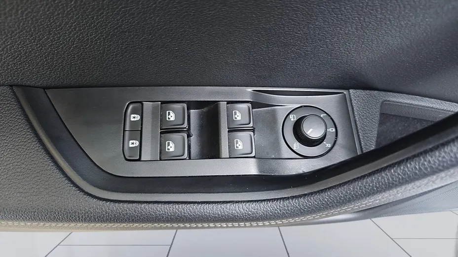 SKODA Superb Superb 2.0 TDI SCR Style DSG