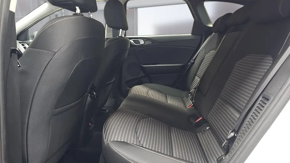 KIA Cee'd Ceed 1.6 GDI PHEV L DCT