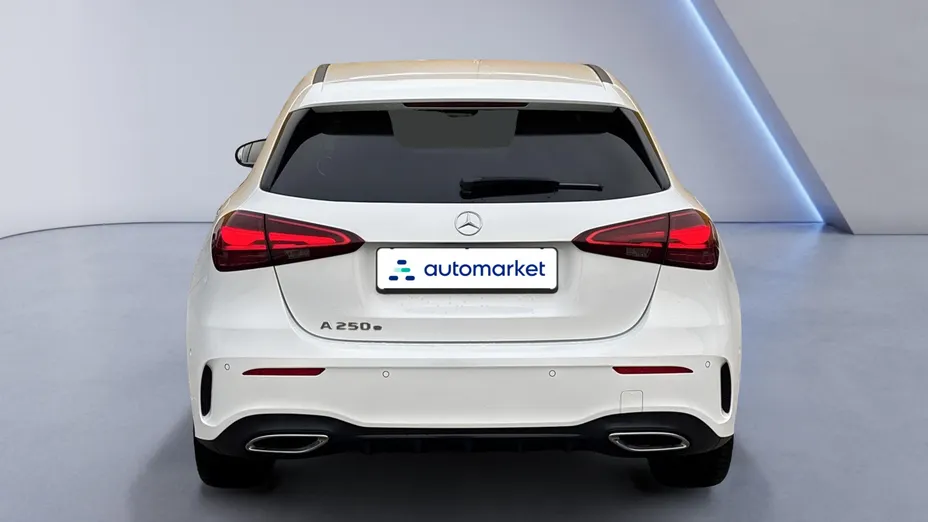 MERCEDES-BENZ A Klasa A 250 e PHEV AMG Line 8G-DCT