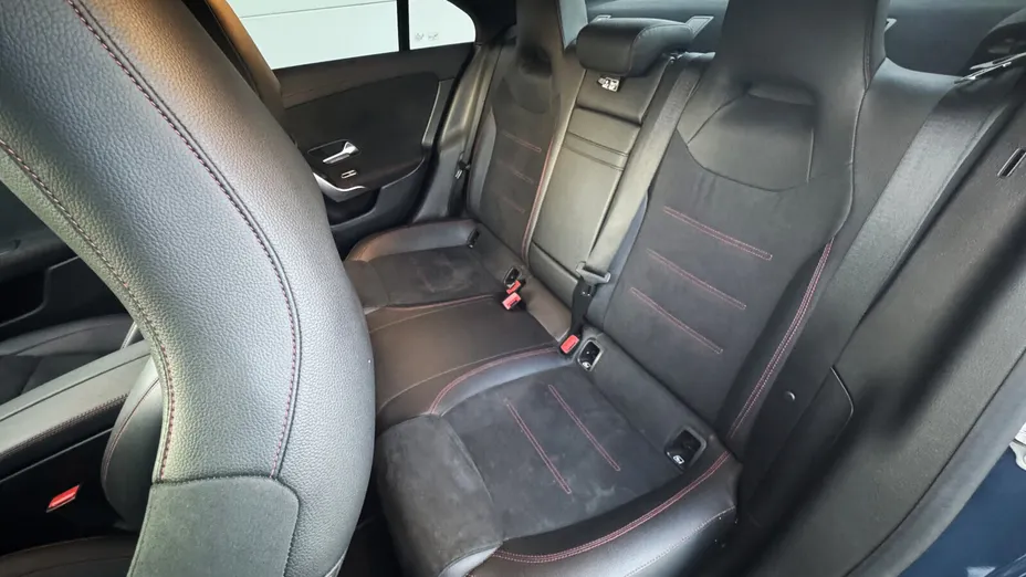 MERCEDES-BENZ CLA CLA 200 AMG Line 7G-DCT