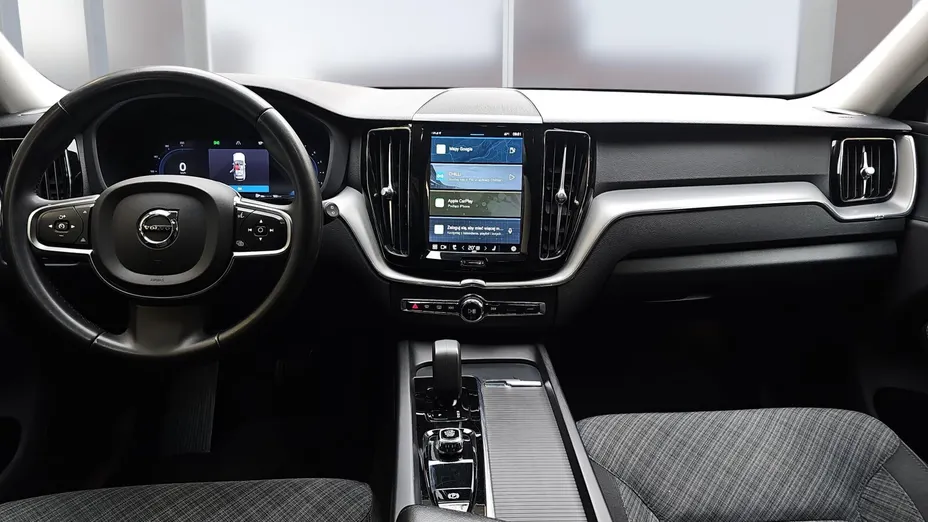 VOLVO XC60 XC60 B4 B Essential aut