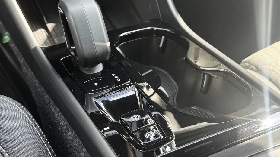 VOLVO XC40 XC40 B3 Plus Dark aut