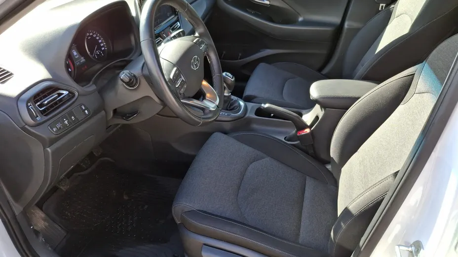 HYUNDAI i30 i30 1.5 T-GDI 48V Smart