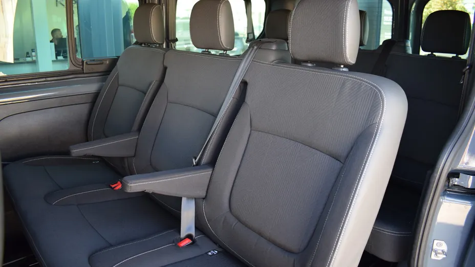 RENAULT Trafic Trafic Kombi 2.0 Blue dCi L1 Pack Clim EDC