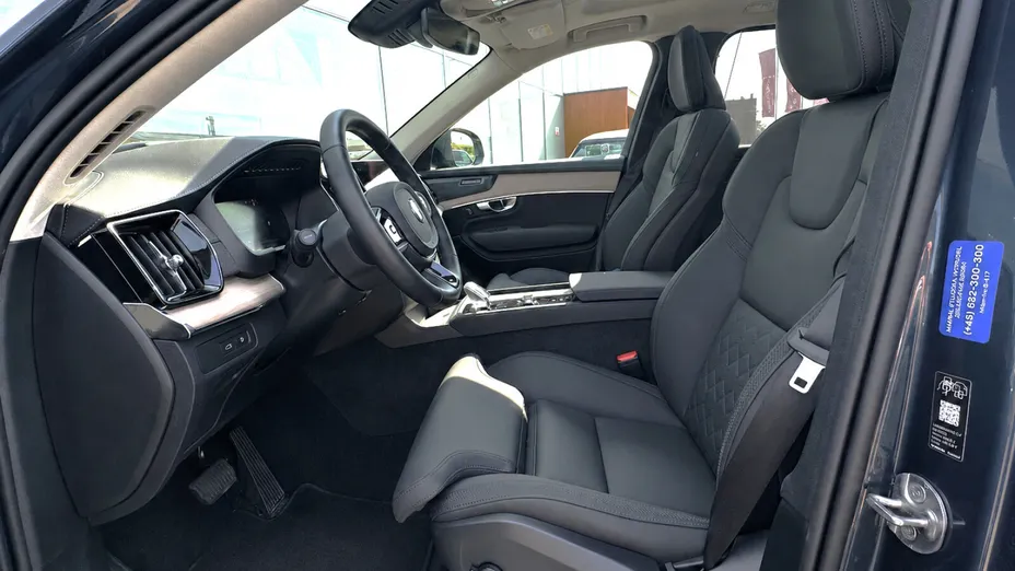 VOLVO XC90 XC90 T8 AWD Plug-In Hybrid Ultra Dark 7os aut