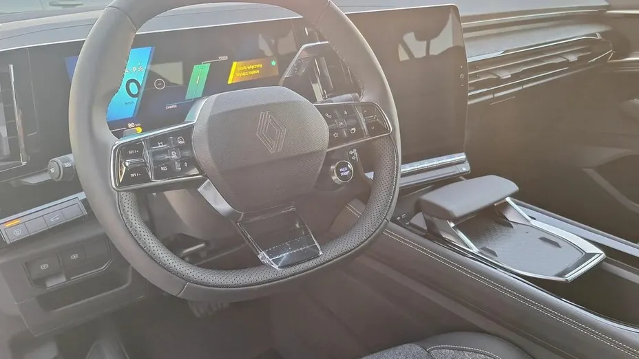 RENAULT Rafale Rafale 1.2 E-Tech Full Hybrid 200 Techno MMT Nowy