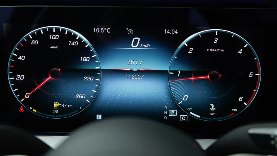 MERCEDES-BENZ E Klasa E 220 d 4-Matic AMG