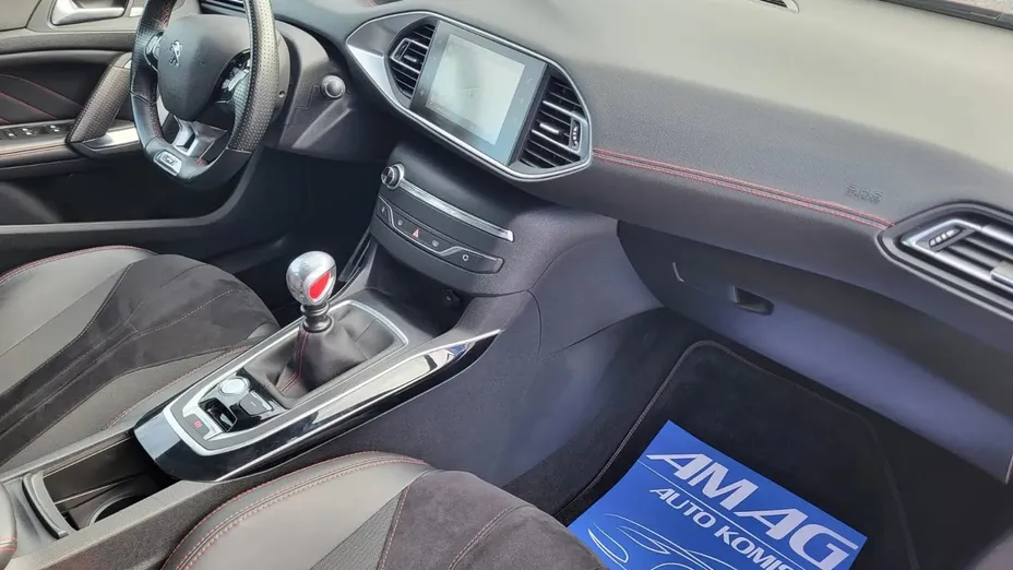 PEUGEOT 308 -