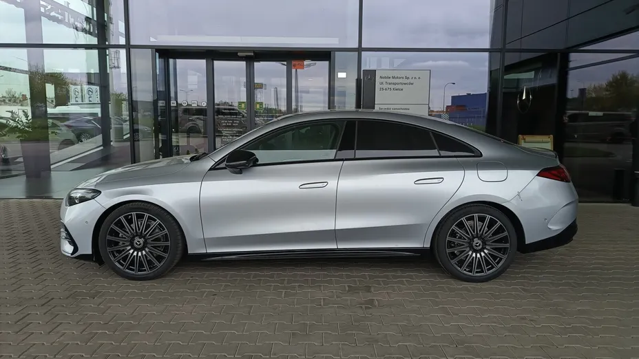 MERCEDES-BENZ CLA -