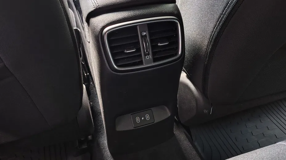 HYUNDAI i30 -