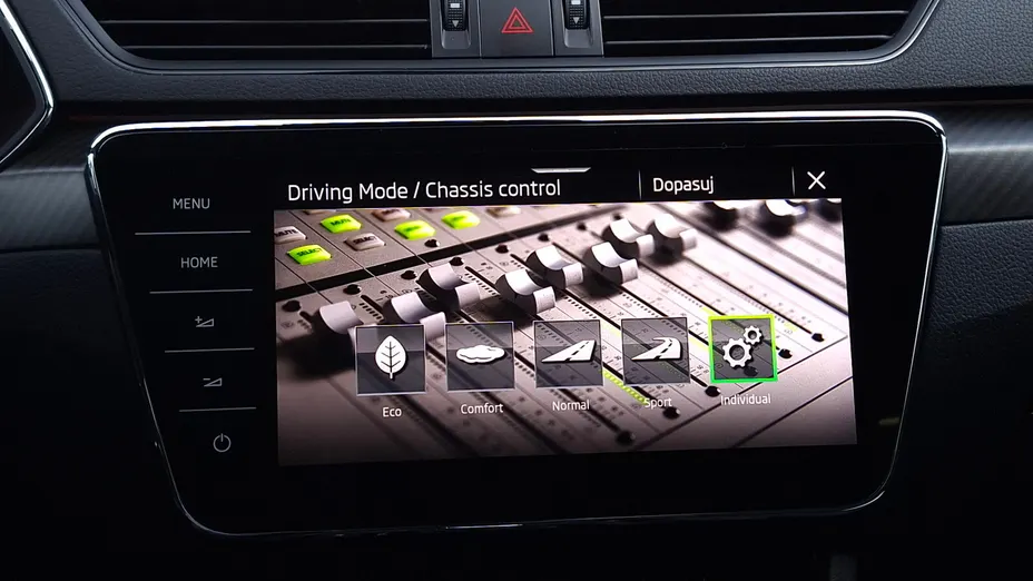 SKODA Superb Superb 2.0 TDI SCR Sportline DSG