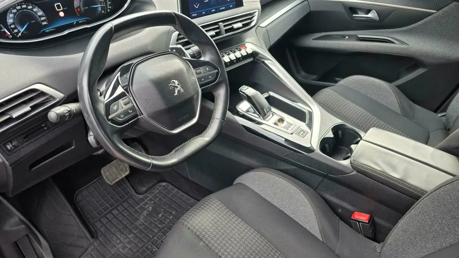 PEUGEOT 5008 5008 1.6 BlueHDI Allure S&S EAT6