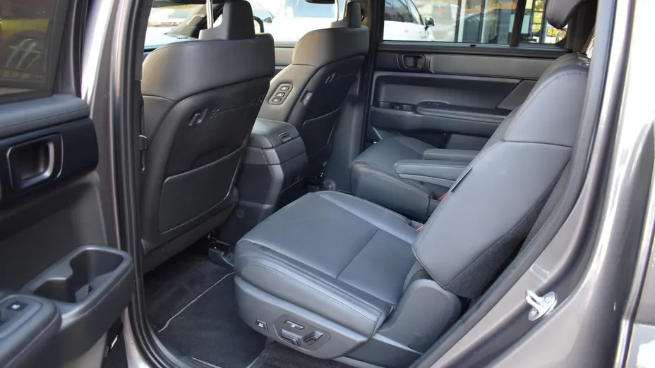 HYUNDAI Santa Fe Santa Fe 1.6 T-GDI PHEV Calligraphy 4WD aut 6os.
