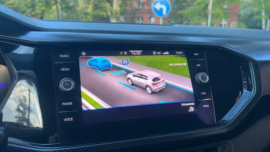VOLKSWAGEN T-Cross -
