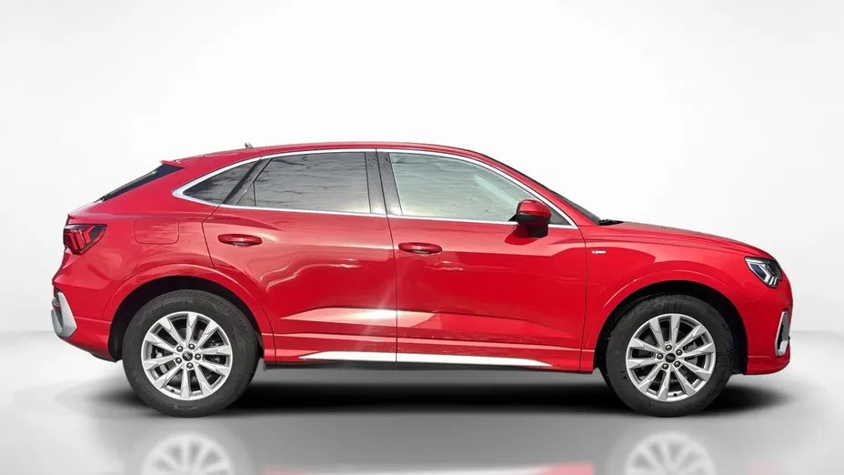 AUDI Q3 Sportback -