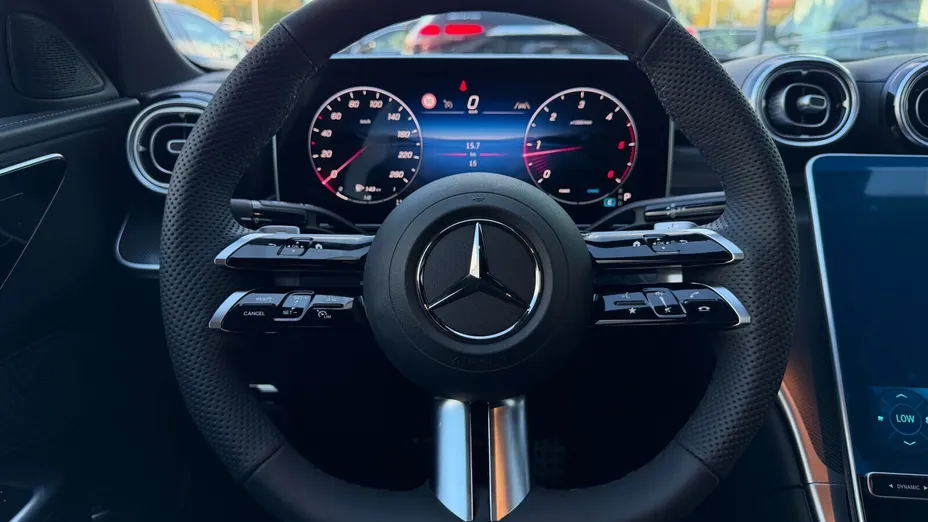 MERCEDES-BENZ C Klasa C 220 d mHEV 4-Matic AMG