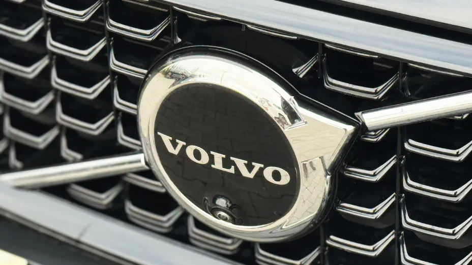 VOLVO V90 V90 T6 AWD Plug-In Hybrid Plus Dark aut