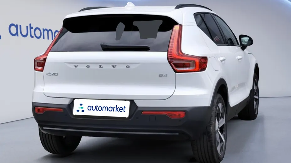 VOLVO XC40 XC40 B4 Plus Dark aut