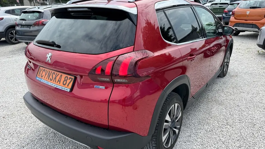 PEUGEOT 2008 2008 1.2 Pure Tech GPF Style S&S EAT6