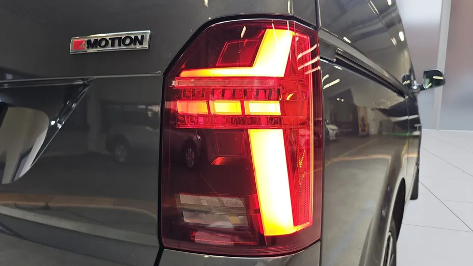 VOLKSWAGEN Multivan Multivan 6.1 2.0 TDI L1 Comfortline 4Motion DSG