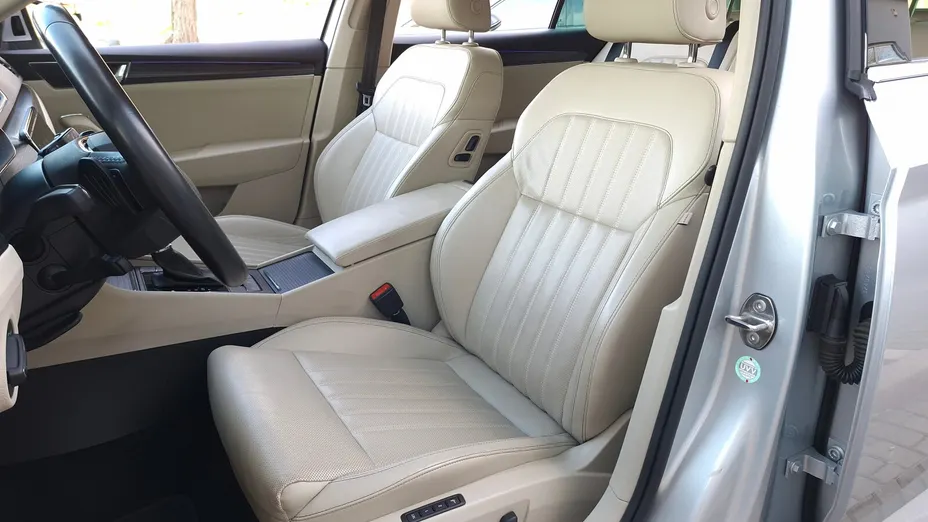 SKODA Superb Superb 2.0 TDI SCR Style DSG