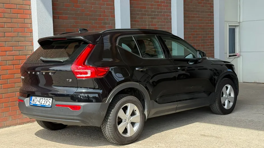VOLVO XC40 XC40 T3 Momentum Core aut