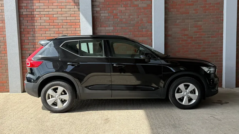 VOLVO XC40 XC40 T3 Momentum Core aut