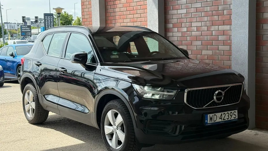 VOLVO XC40 XC40 T3 Momentum Core aut