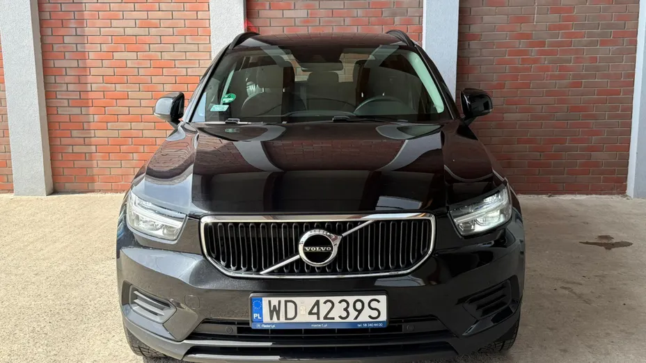 VOLVO XC40 XC40 T3 Momentum Core aut