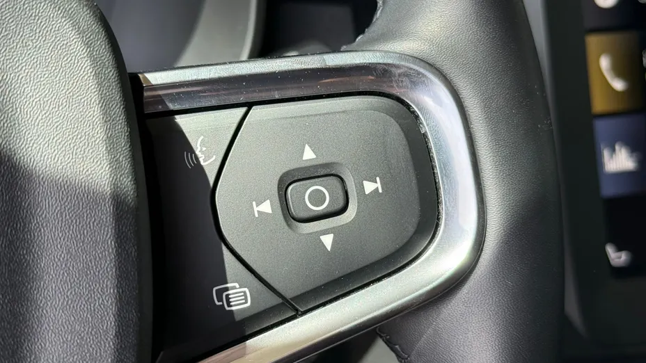 VOLVO XC40 XC40 T3 Momentum Core aut