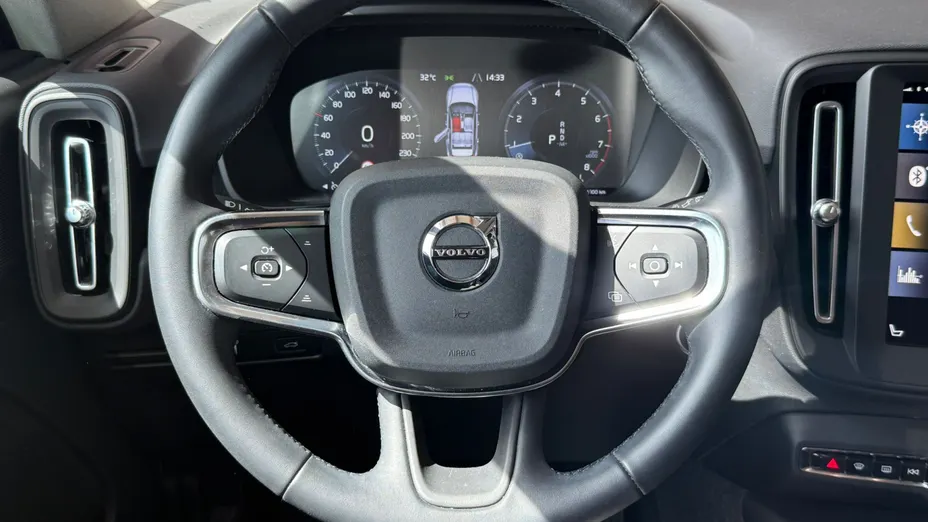 VOLVO XC40 XC40 T3 Momentum Core aut
