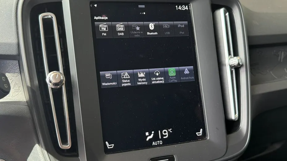 VOLVO XC40 XC40 T3 Momentum Core aut