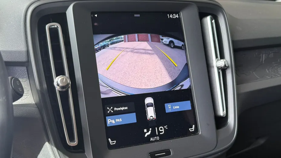 VOLVO XC40 XC40 T3 Momentum Core aut